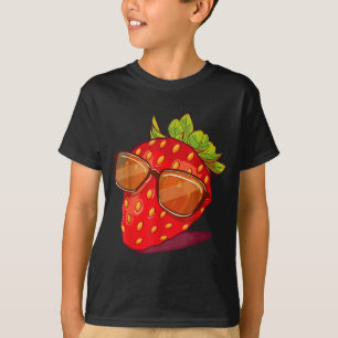Cute Strawberry Fruit Lover Aesthetic Summer Gift  T-Shirt