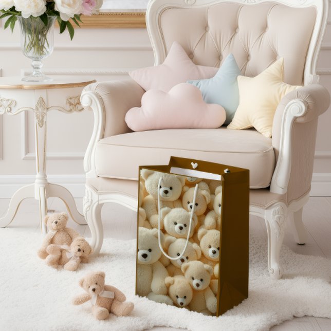 Cute Teddy Bear Valentine’s Gift Bag (Creator Uploaded)