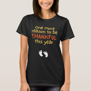 Cute Thanksgiving Pregnancy Announcement Mom to Be T-Shirt