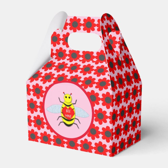 Cute Valentines Day Bee Favour Box (Front Side)