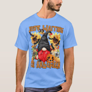Cute Vampire Gnome For Women With Pumpkin Autumn S T-Shirt
