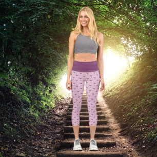 Cute Vintage Purple Mushroom Dream Pattern Capri Leggings