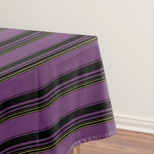 Cute violet stripes tablecloth (In Situ)