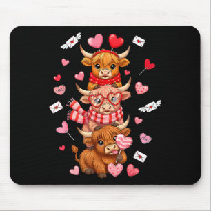 Cute Western Valentine Highland Cows With Hearts  Mouse Pad