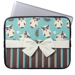 cute white owl pattern and stripes laptop sleeve