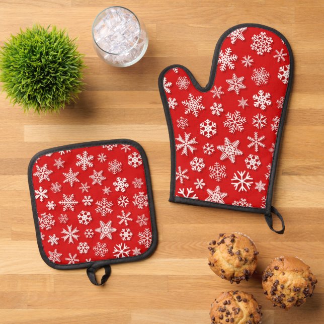 Cute Winter snowflakes tiled pattern Oven Mitt & Pot Holder Set (Top Down)