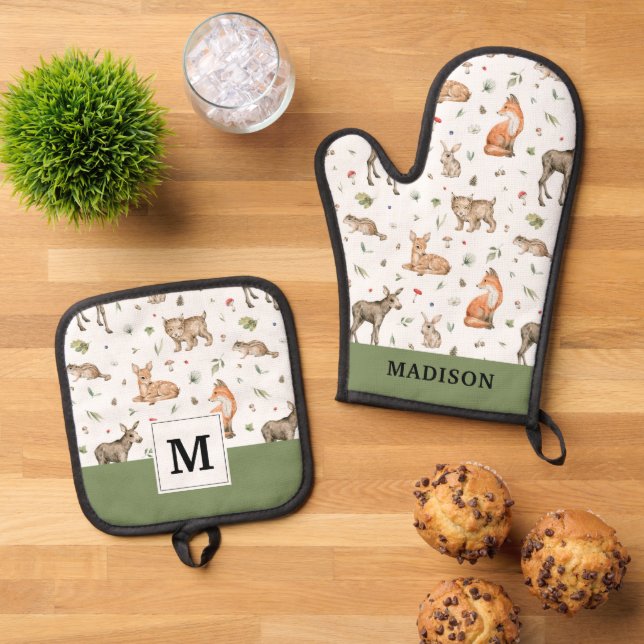 Cute Woodland Animal Pattern Oven Mitt & Pot Holder Set (Top Down)