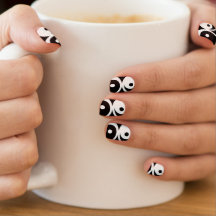 Cute Yin Yang Nail Art