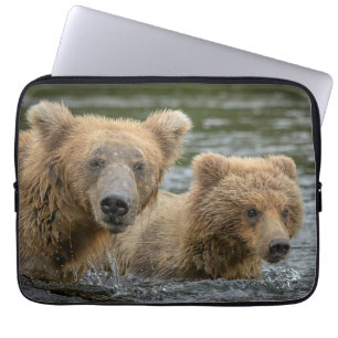 Cutest Baby Animals Mama Bear & Her Cubs Laptop Sleeve