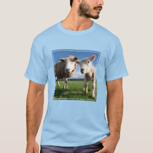 Cutest Baby Animals   Newborn Lamb & Mama T-Shirt