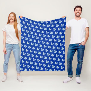 Cyano Print Bramble Leaves Fleece Blanket