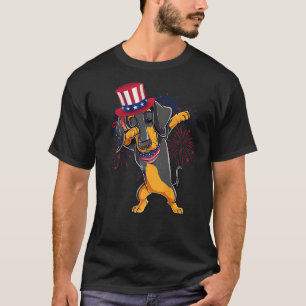 Dabbing Dachshund Dog & Uncle Sam Hat Usa Flag 4th T-Shirt