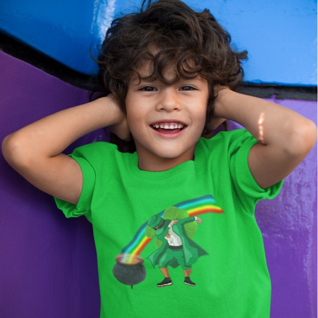 Dabbing Leprechaun Rainbow Pot of Gold T-Shirt (Creator Uploaded)