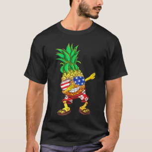 Dabbing Pineapple US Flag Sunglasses 4th Of July T-Shirt