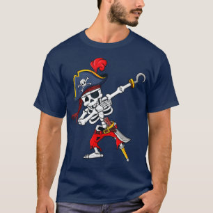 Dabbing Pirate Skeleton Funny Halloween 2022  T-Shirt