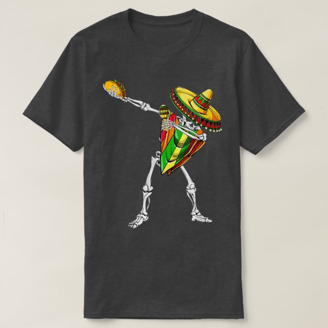 Dabbing Skeleton Meican Poncho Cinco De Mayo Sombr T-Shirt (Design Front)
