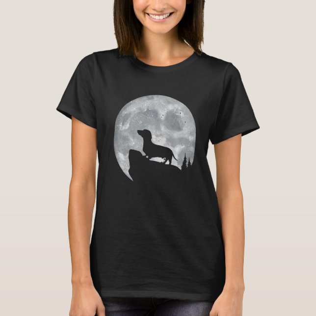 Dachshund Dog With The Moon For Dachshund Owners   T-Shirt (Front)
