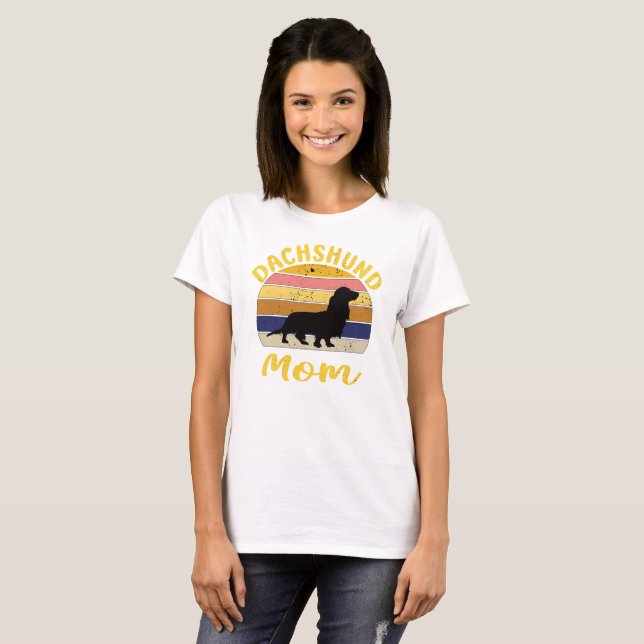 Dachshund Mum Vintage Sunset: Long-Haired  T-Shirt (Front Full)