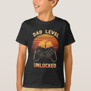 Dad Level Unlocked Funny Retro New Dad Gamer T-Shirt