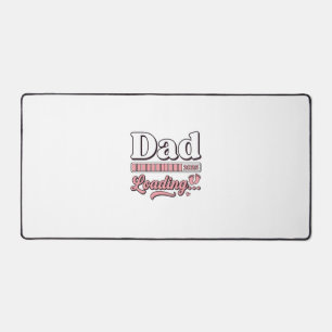 Dad Loading 2025 Baby Announcement Vintage Shirt D Desk Mat
