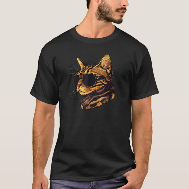 Dad Mom Cat Sunglasses  Bengal Cat T-Shirt (Front)