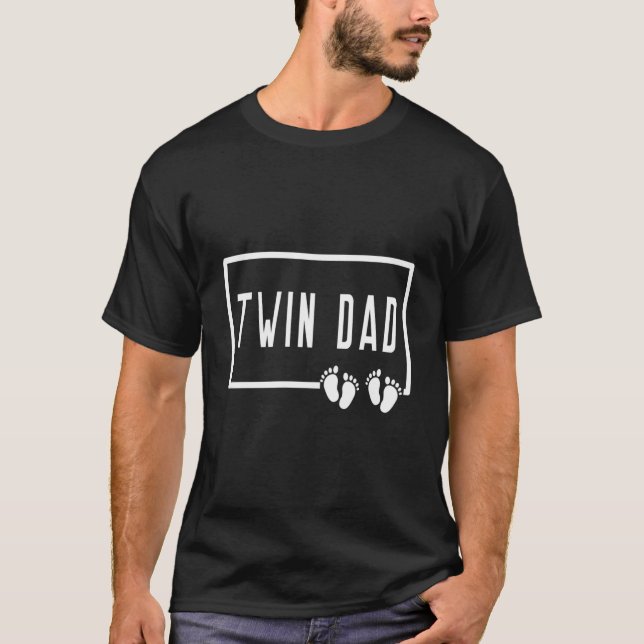 Dad Of Twins 2 Two Children Papa Daddy Father'S Da T-Shirt (Front)
