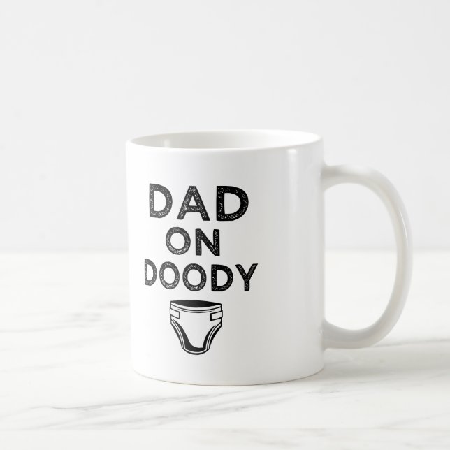 Dad on diaper doody funny dad to be men's mug (Right)