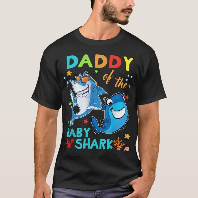 Daddy Of The Baby Shark Birthday Daddy Shark Essen T-Shirt (Front)