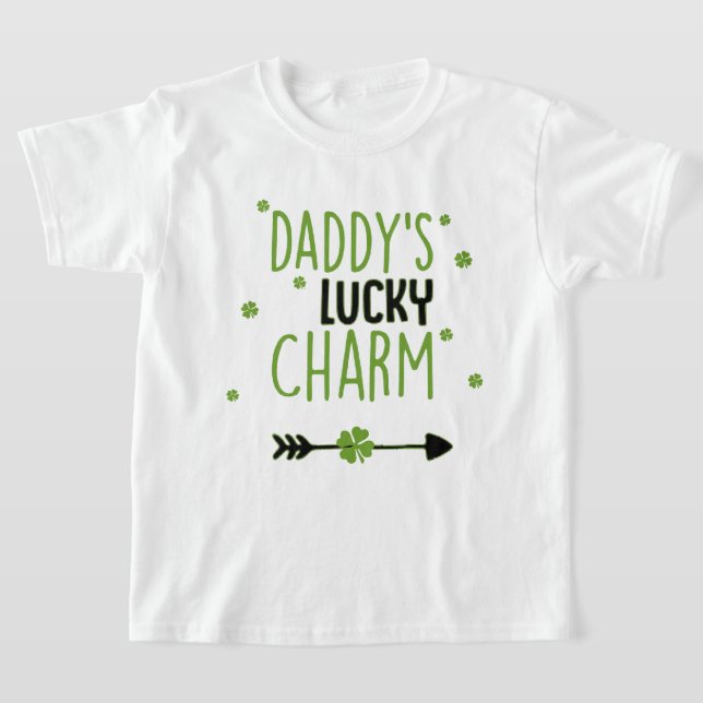 Daddy’s Lucky Charm St Patricks Day Design T-Shirt (Laydown)