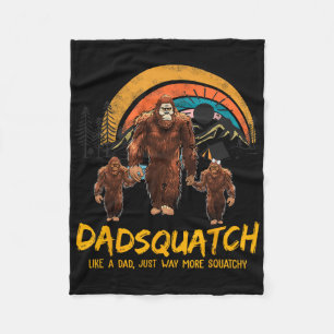 Dadsquatch Like A Dad Just Way More Squatchy Retro Fleece Blanket