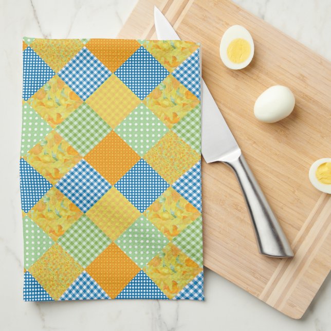 Daffodils Kitchen Towel, Country Faux-Patchwork Tea Towel (Quarter Fold)