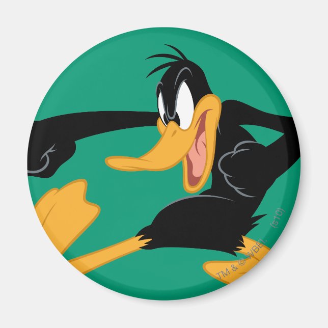 DAFFY DUCK™ Swinging a Punch Magnet (Front)