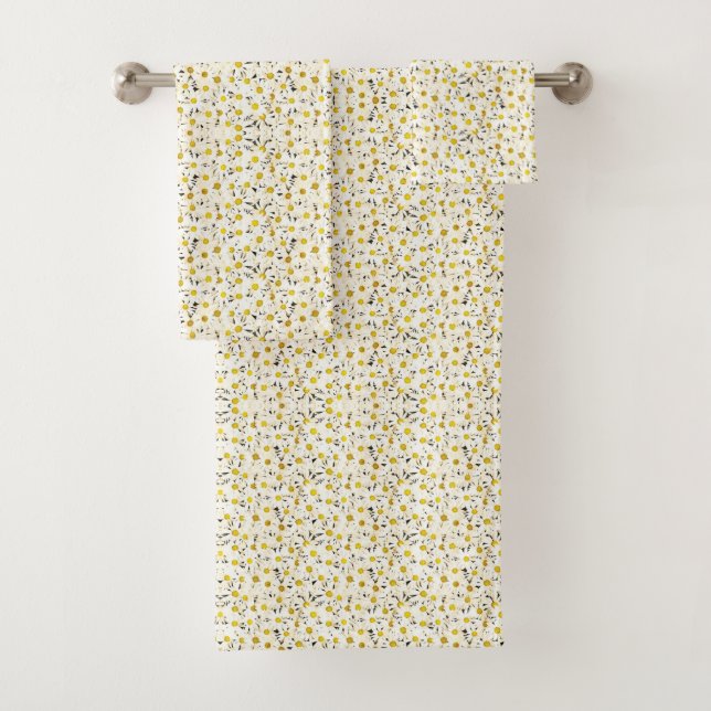 Daisies Yellow And White Elegant Template Trendy Bath Towel Set (Insitu)