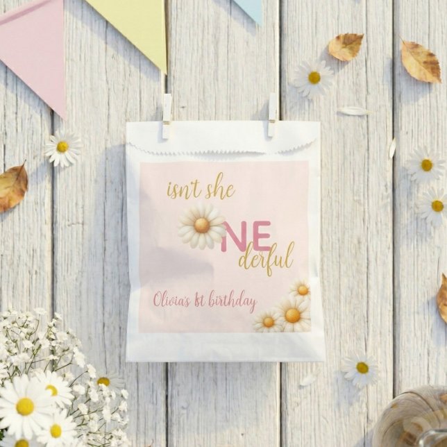 Daisy 1st Birthday Isn't She ONEderful Pink Boho Favour Bags (Daisy 1st Birthday Isn't She ONEderful Pink Boho Favor Bag)