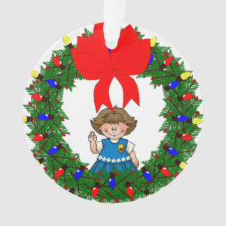 Daisy Brunette Pine Wreath With Bow Ornament