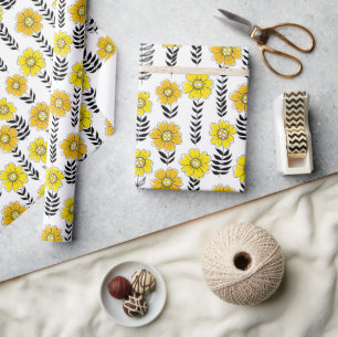 Daisy doodles  in yellow and black wrapping paper