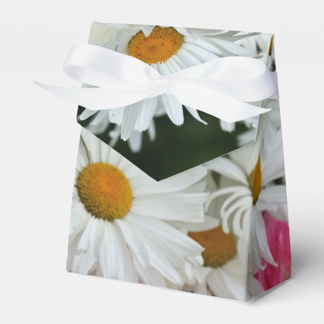 Daisy Favour Box (Front Side)