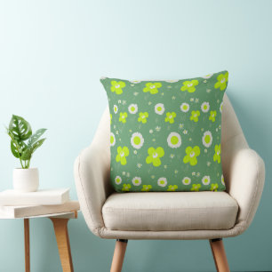 Daisy Flowers Green White Cushion