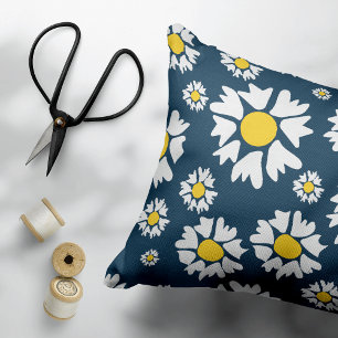 Daisy Pattern, Floral Pattern, White Daisies Decorative Cushion