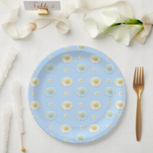Daisy Pattern on light blue background  Paper Plate
