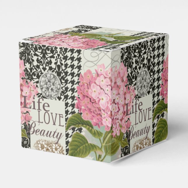 Damask Pattern Floral Decor Pretty Favour Box (Front Side)