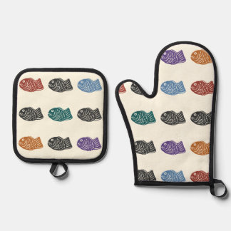 Dancing Taiyaki Oven Mitt & Pot Holder Set