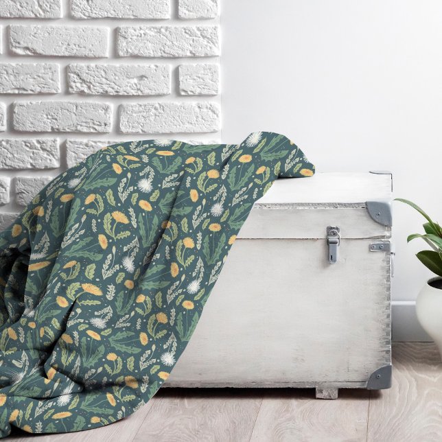 Dandelion Floral Weed Pattern Fleece Blanket (Dandelion Pattern Fleece Blanket)