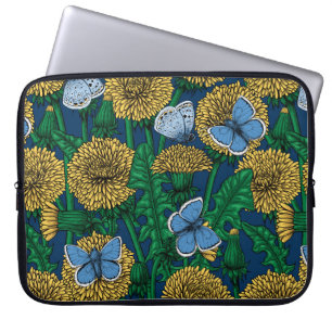 Dandelion medow laptop sleeve