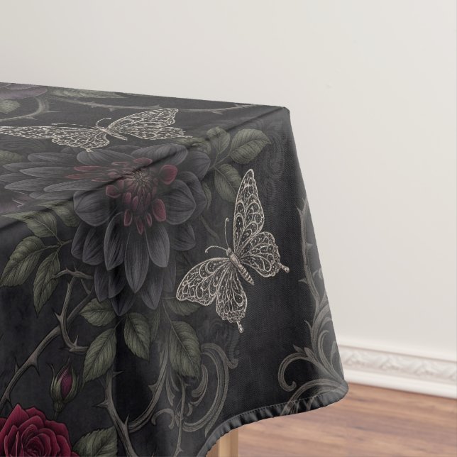 Dark Gothic Damask Seamless Pattern with Roses Tablecloth (In Situ)