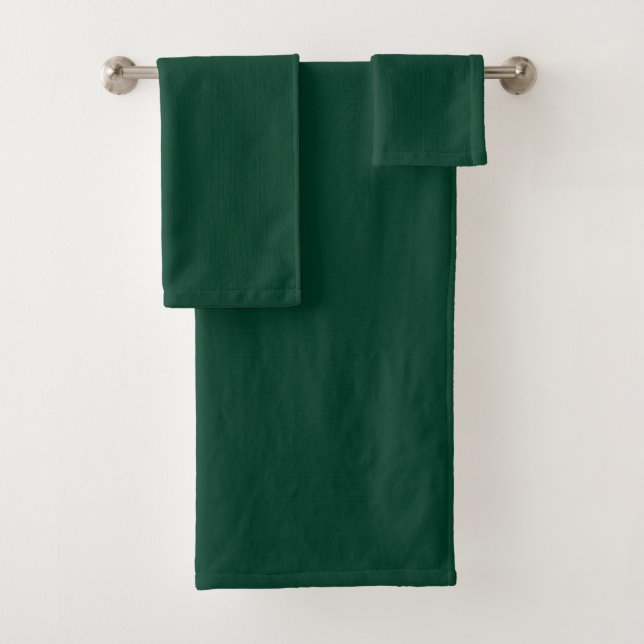 Dark green bath towel set (Insitu)