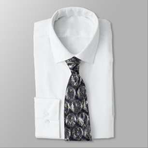 dark grey bubble wrap tie