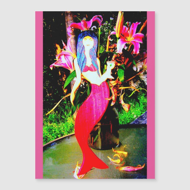 dark-haired mermaid beauty partying (Front)