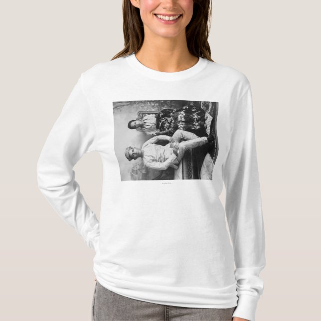 Dato Mandi and Wife in the Philippines Photograp T-Shirt (Front)