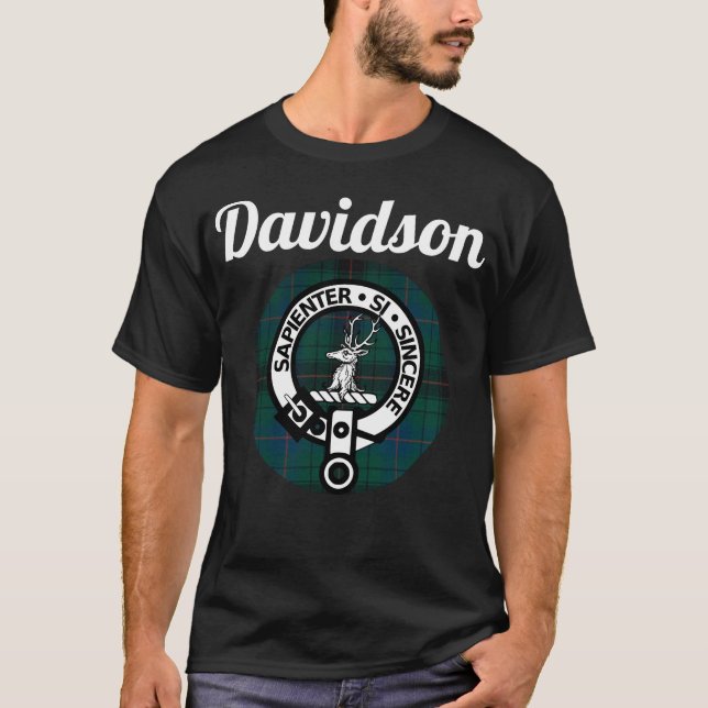Davidson Clan Scottish Name Coat Of Arms Tartan T-Shirt (Front)